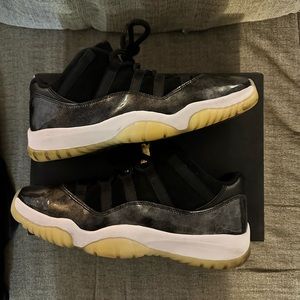 Air Jordan 11 Retro Low Barons Size 10.5 Preowned Used